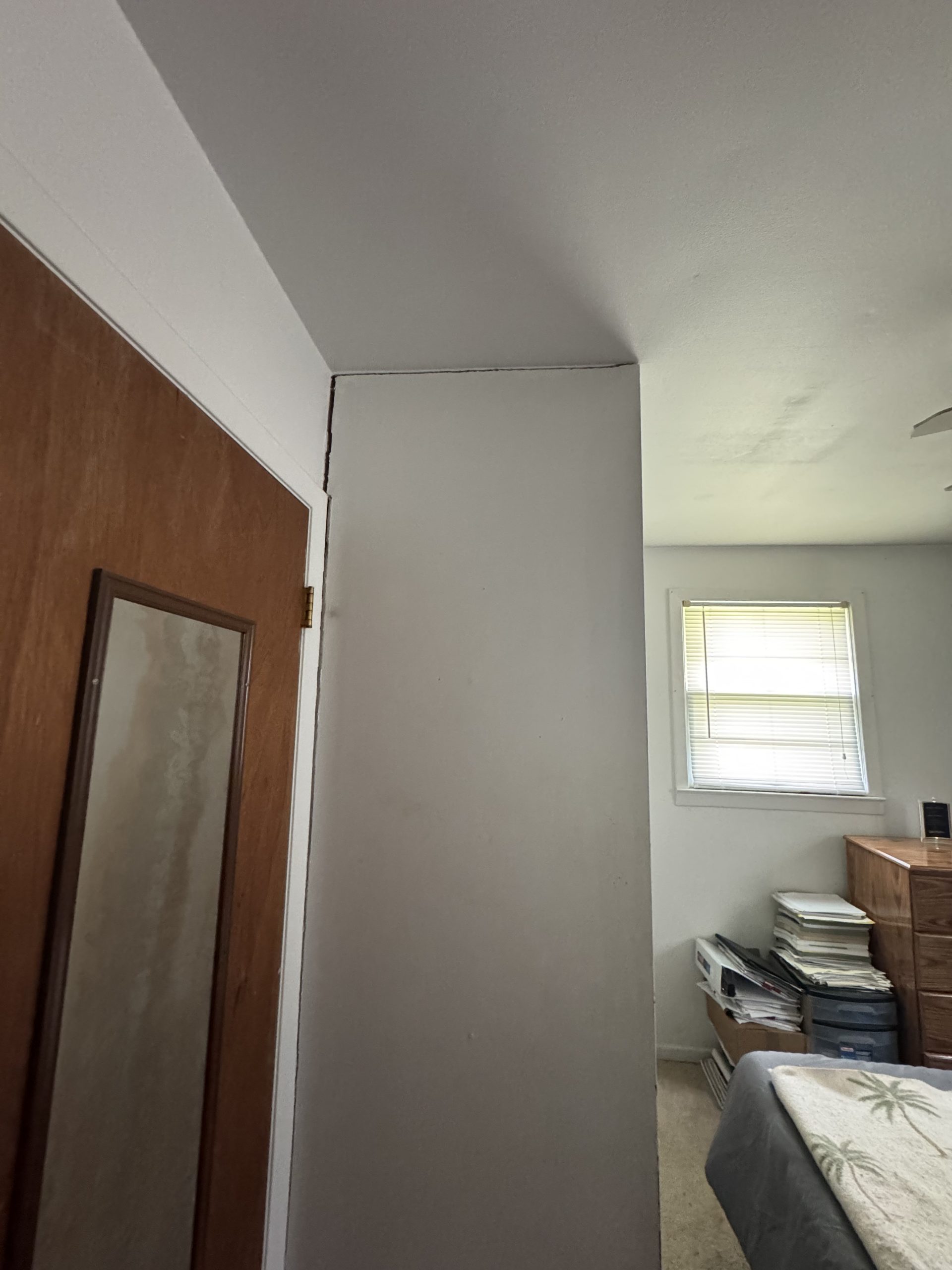 widening wall crack widening wall crack